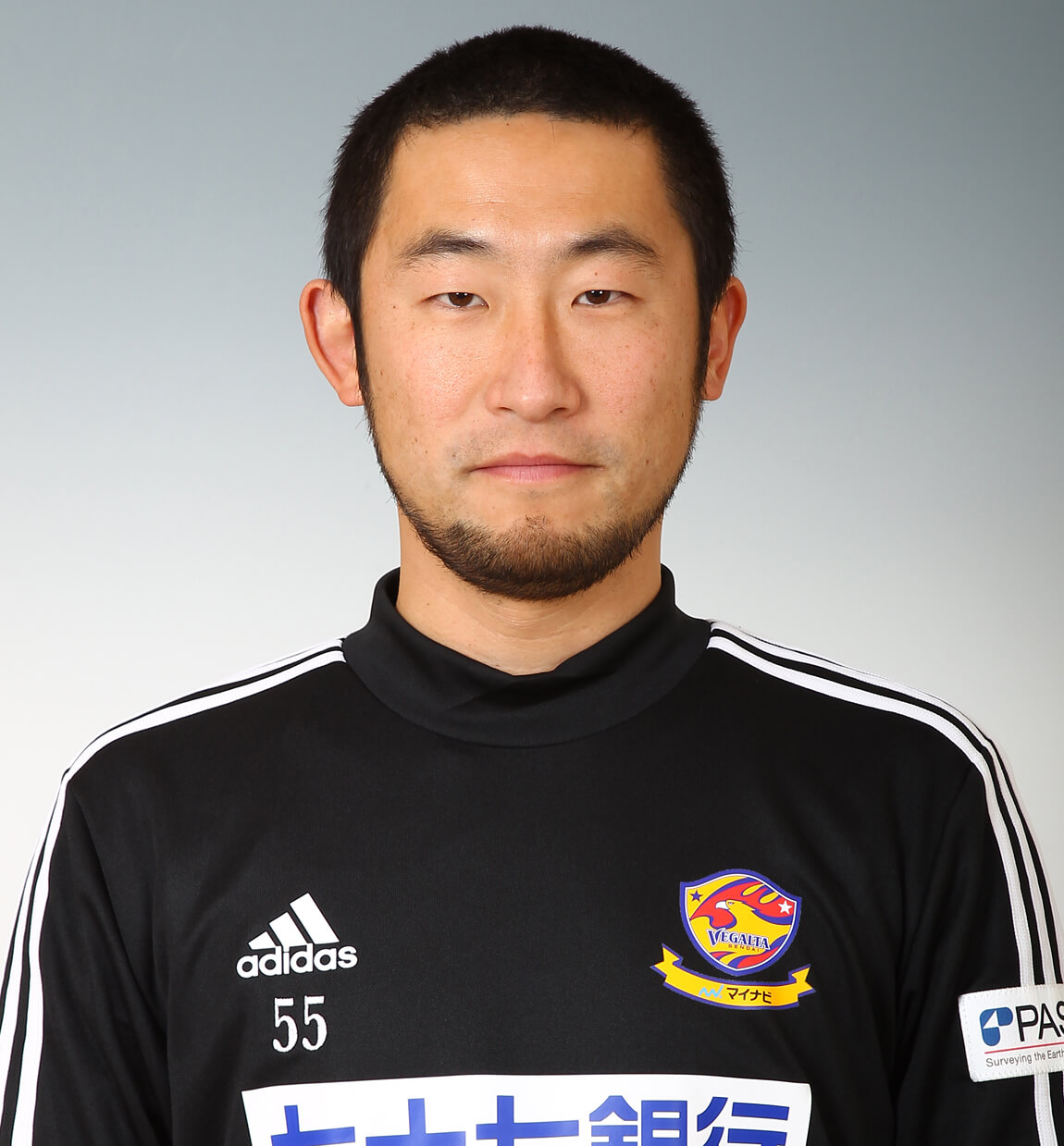 トレーナー 熊谷 一郎の写真を紹介