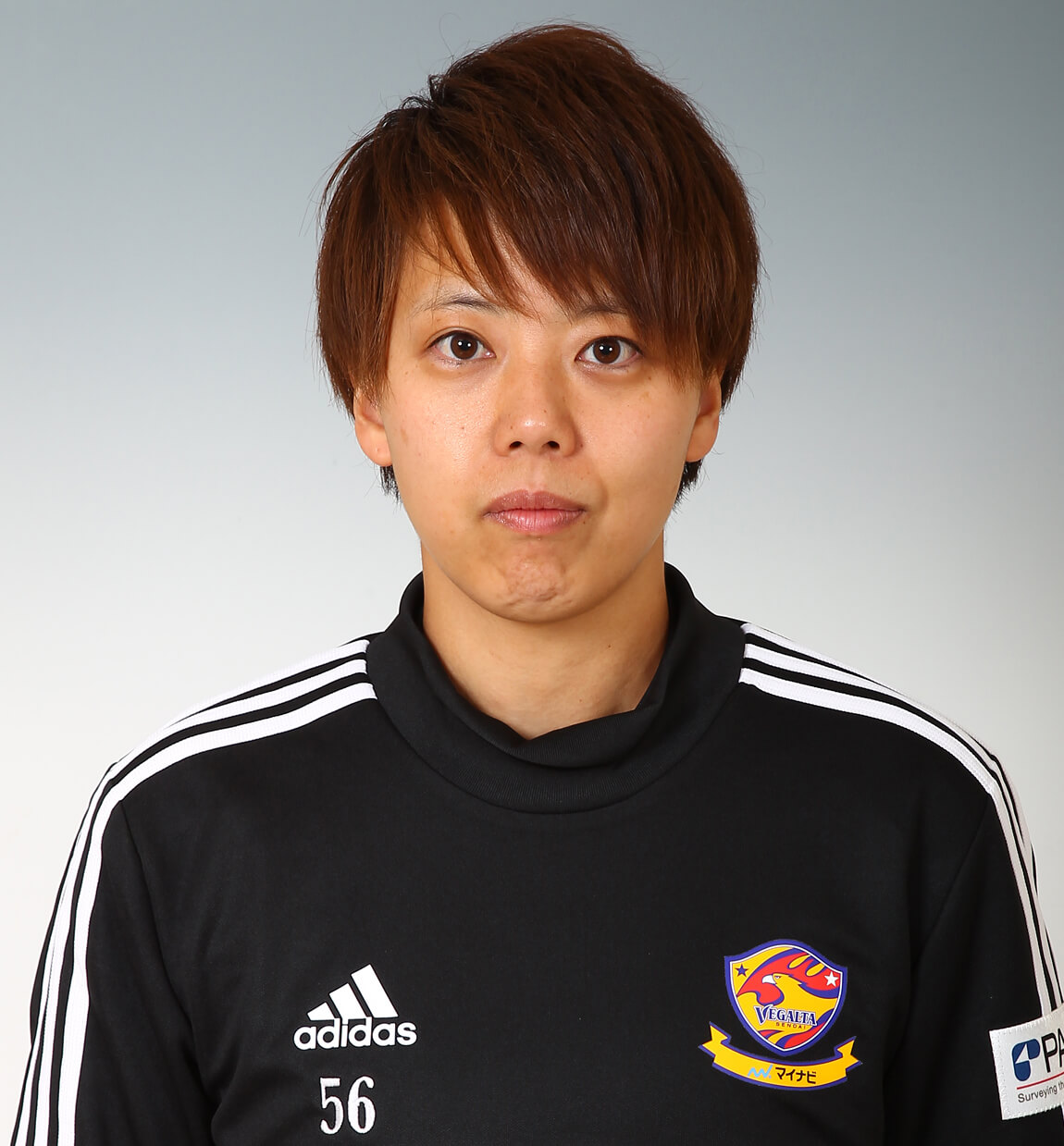 トレーナー 塚本 南の写真を紹介