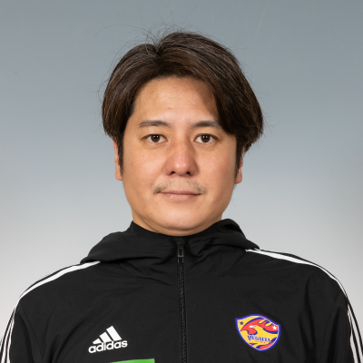 コーチ 吉田　賢太郎の写真を紹介