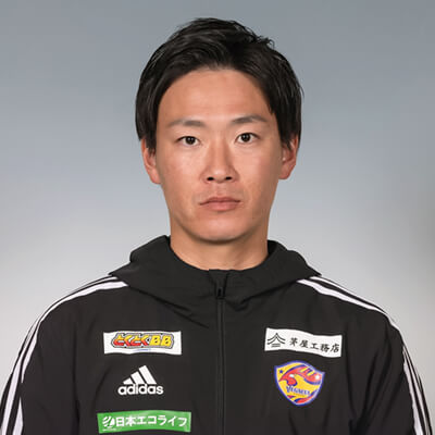 トレーナー 芝田 裕晃の写真を紹介