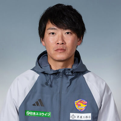 トレーナー 芝田 裕晃の写真を紹介