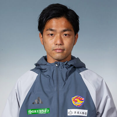 トレーナー 生駒 泰右の写真を紹介