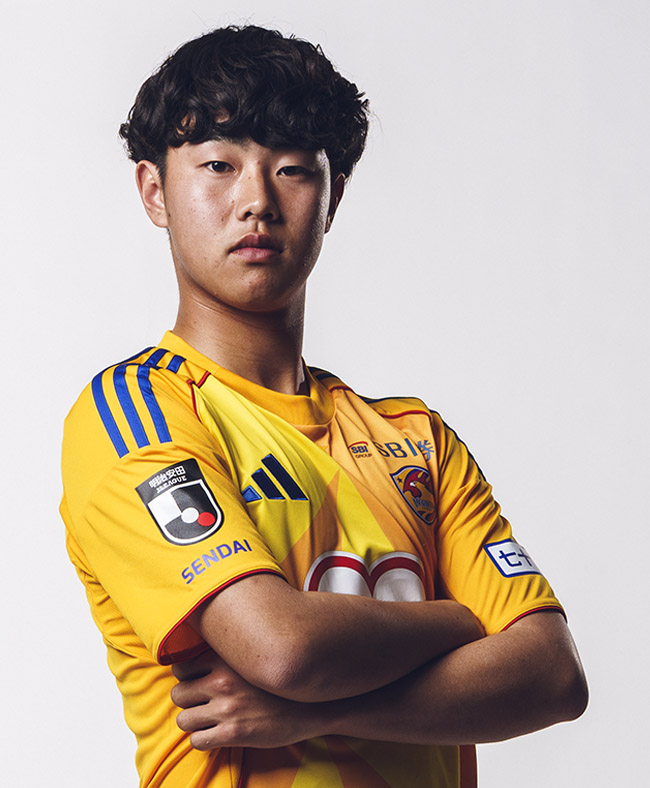 アカデミー出身 横山 颯大選手の写真を紹介しています